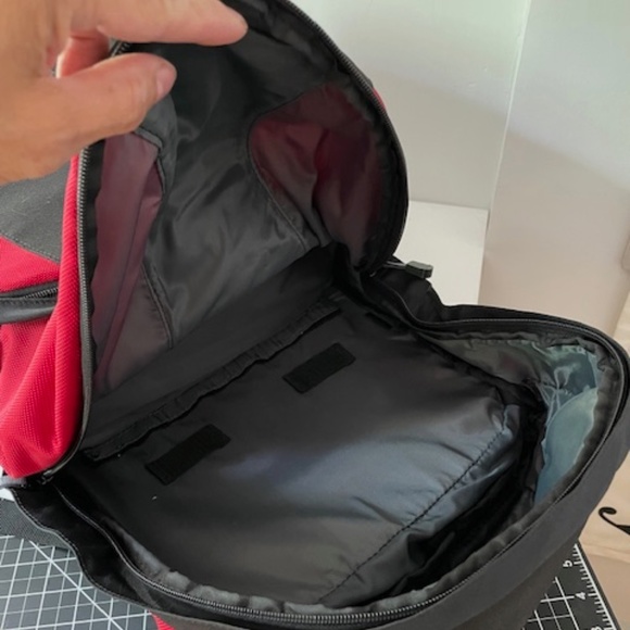 Tamrac Adventure 9 Camera backpack with storage - Picture 7 of 8